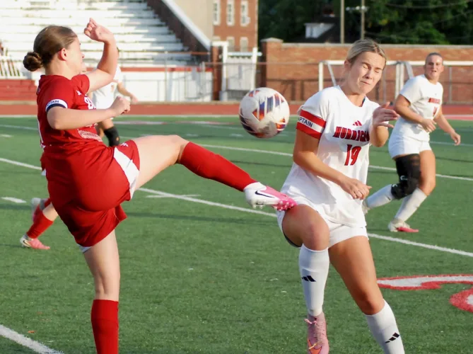 Emma Morris lifts PHS past Hurricane in MSAC showdown